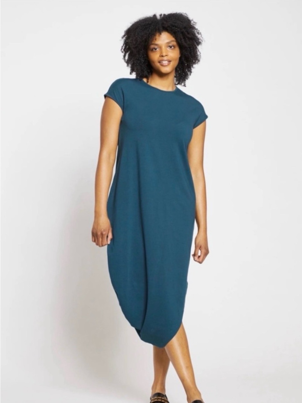 Universal Standard Teal Asymmetric
Geneva Short Sleeve Knit Dress, EUC, size L